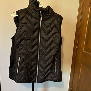 Calvin Klein XL black puffer vest very warm!